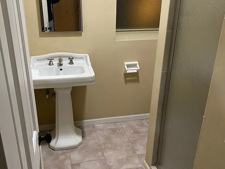 2728 W Lunt Ave — Photo 14