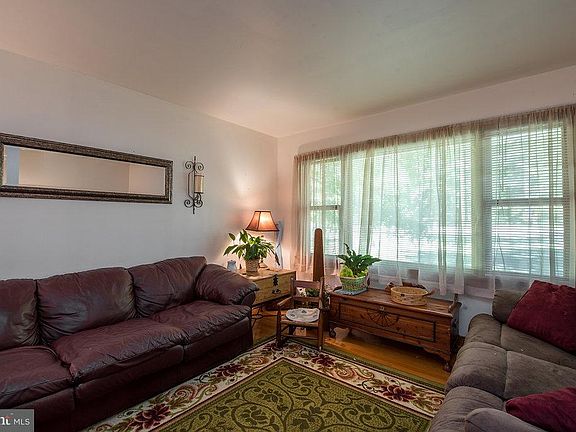 2nd image of 9109 Old Block House Ln