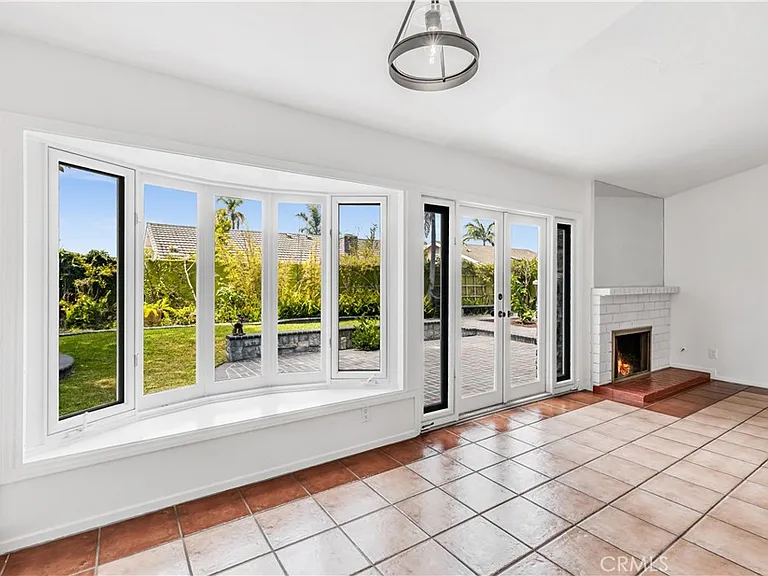 33051 Christina Dr — Photo 14