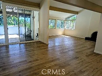 403 Carlotta — Photo 4