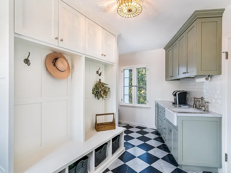 150 Fern Dr — Photo 23