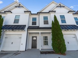 8438 Brookmoor Ln, Ooltewah, TN 37363