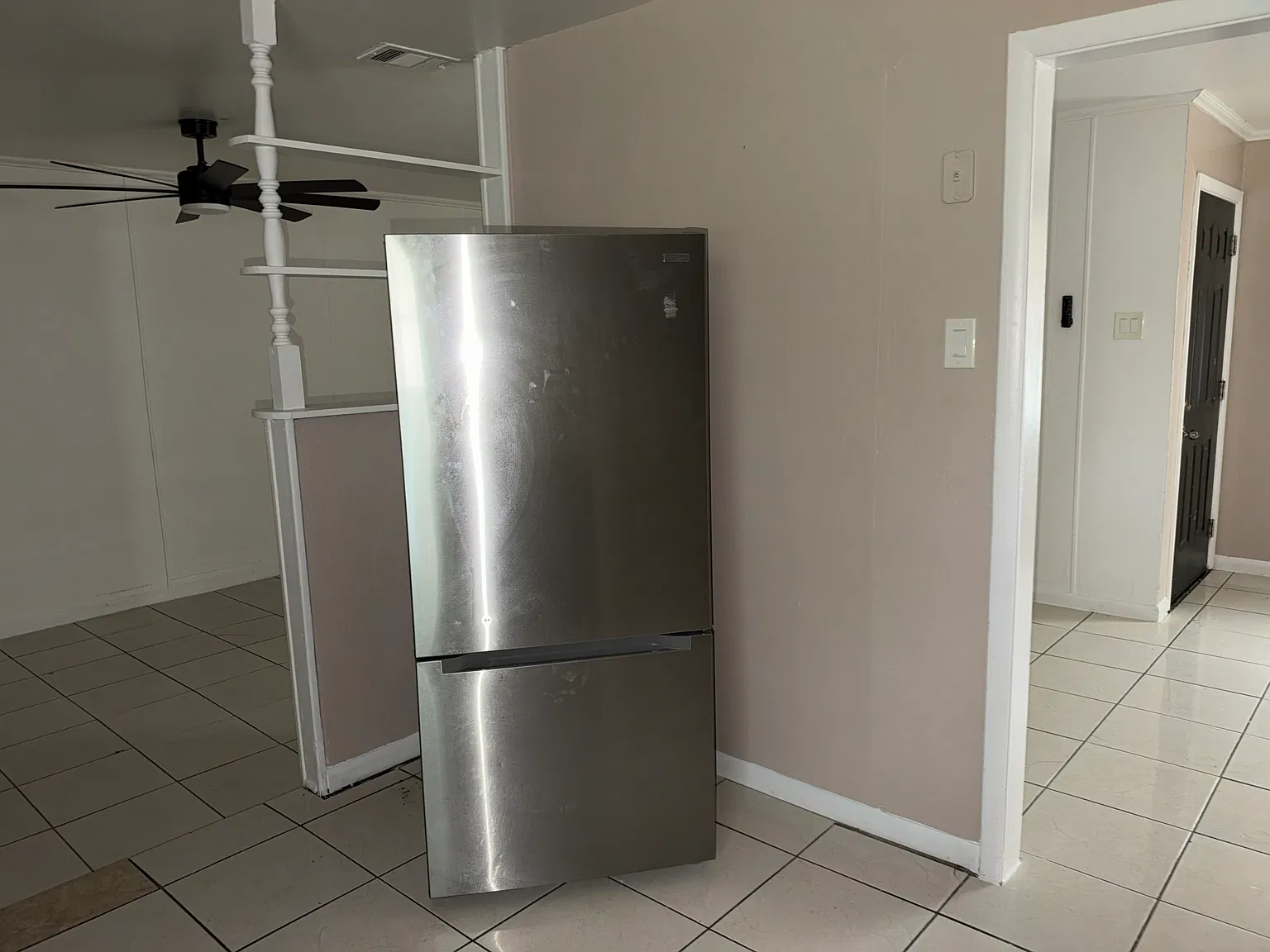 3 bed, 946 sqft, $1,750 — Photo 4