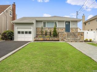 2711 Anthony Ave, Bellmore, NY 11710