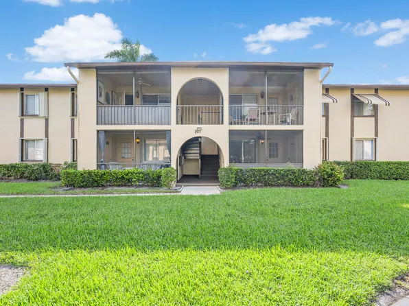 241 Pine Hov Circle #D-1, Greenacres, FL 33463