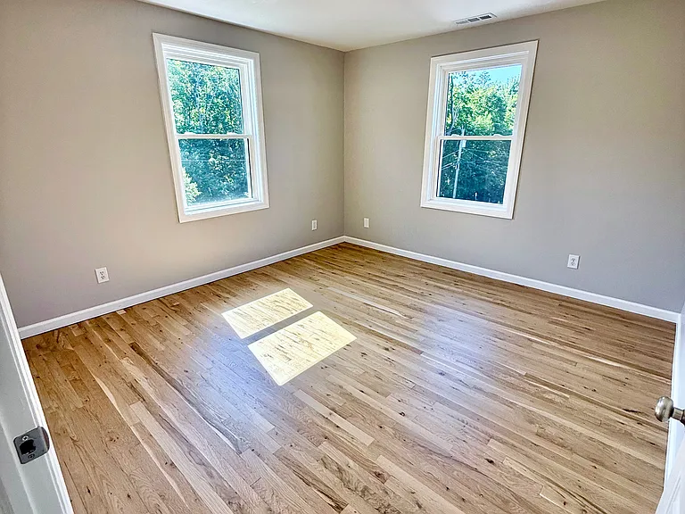 40 Oil Mill Rd #A — Photo 11