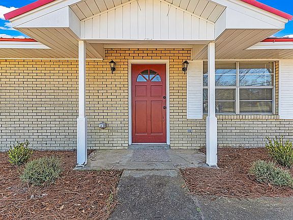 2nd image of 152 Baltzer Rd