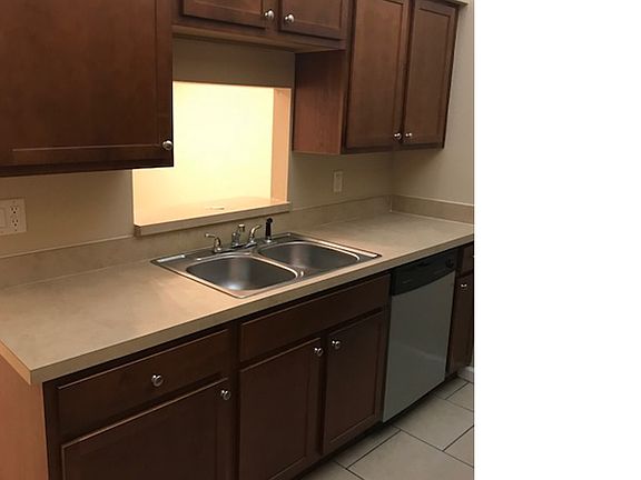 4th image of 3113 Harmon Ln