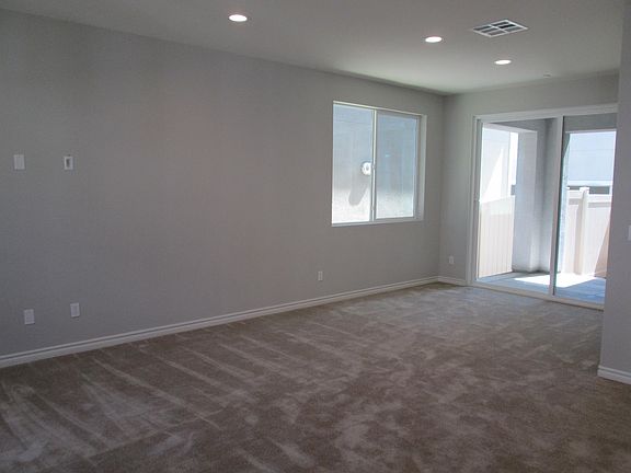 3rd image of 15940 Mentz Ct