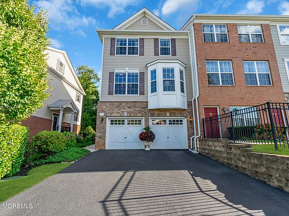 2nd image of 158 Yale Boulevard