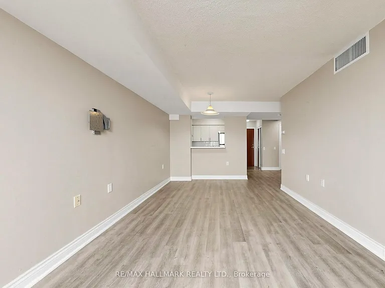 35 Finch Ave E #1808 — Photo 11