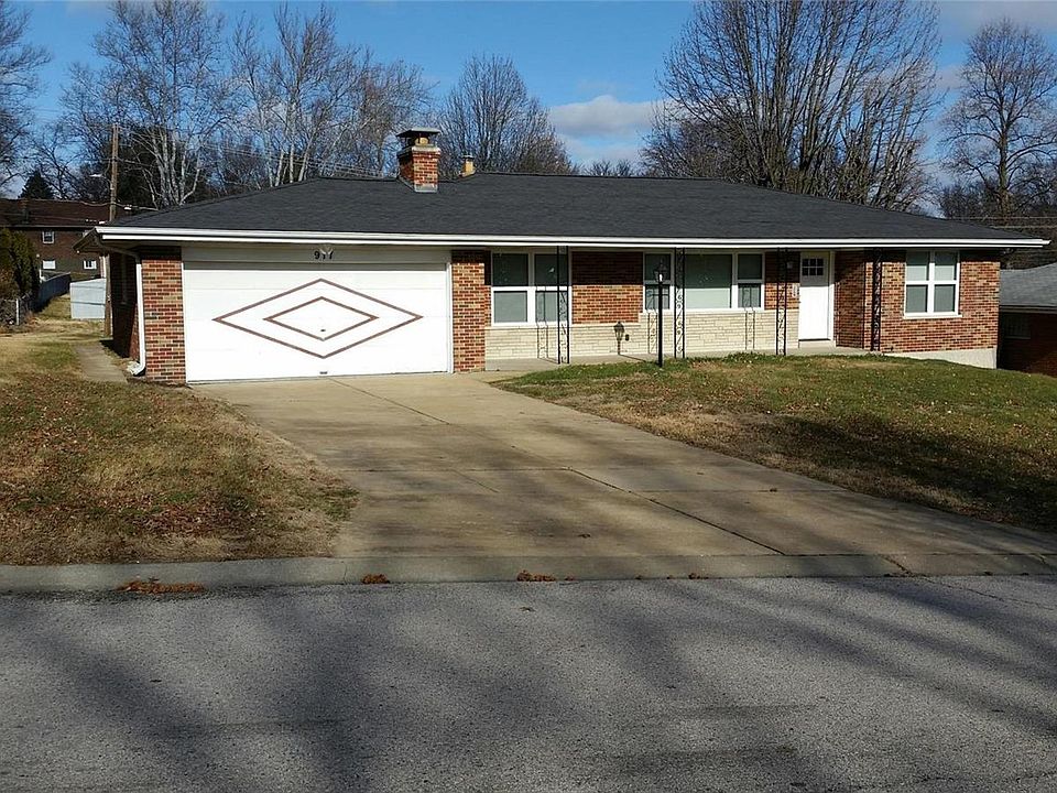 1st image of 917 Cadora Dr