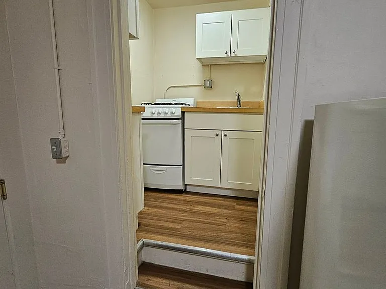 Hudson House — Photo 13