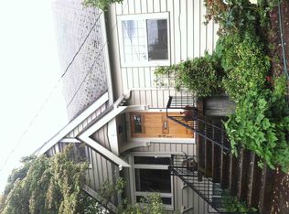 7719 19th Ave NE, Seattle, WA 98115