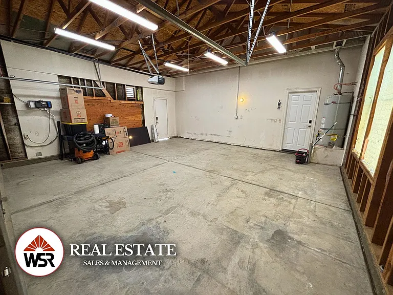 18691 Oak Park Dr — Photo 20