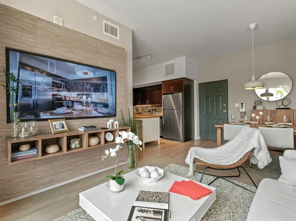 Pine Groves Apartments