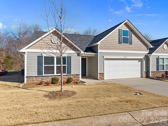 3rd image of 1455 Amberlight Cir