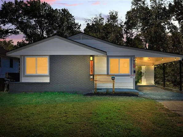 11225 E 15th St S, Independence, MO 64052