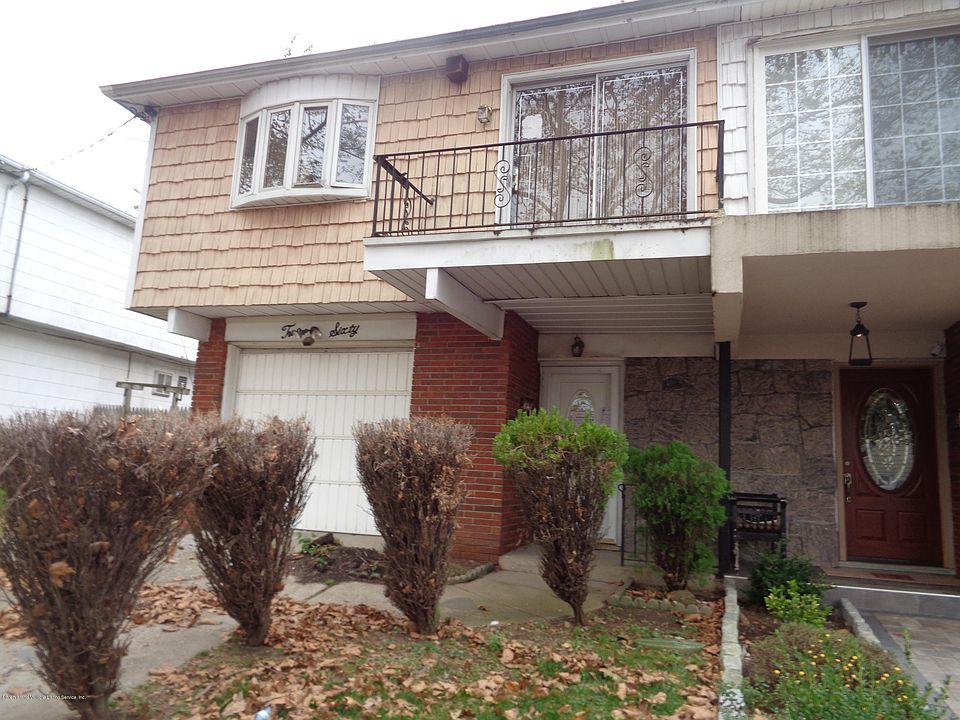 1st image of 260 Suffolk Ave