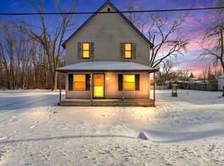 2049 Henry St, Port Huron, MI 48060