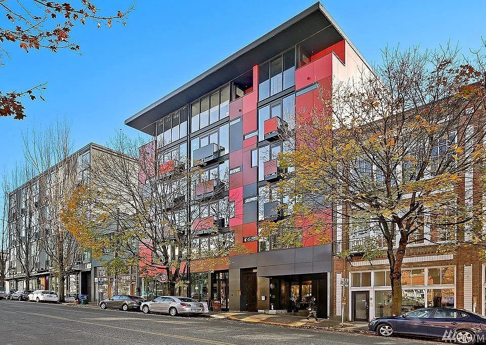 1111 E Pike St #405