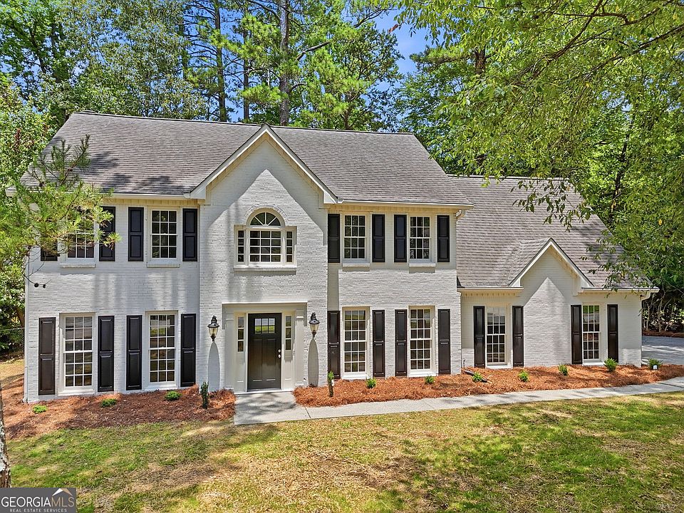 1st image of 4933 Willow Creek Dr