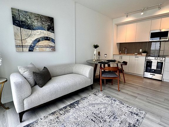 4th image of 1787 Saint Clair Ave W #1103