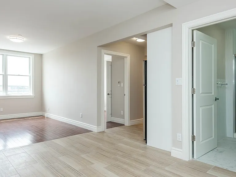 439 Knickerbocker Ave #4H — Photo 2