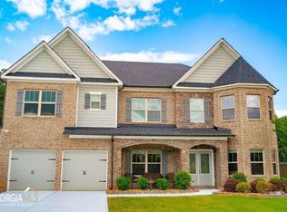 5090 Woodland Pass Cir, Stone Mountain, GA 30087