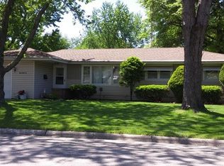 142 Esther Cir, Bourbonnais, IL 60914