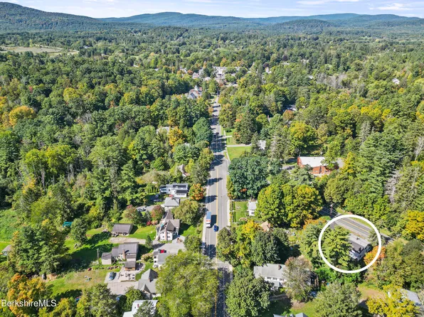 2 East St, Stockbridge, MA 01262