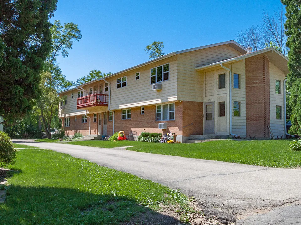 1705 Camus Ln