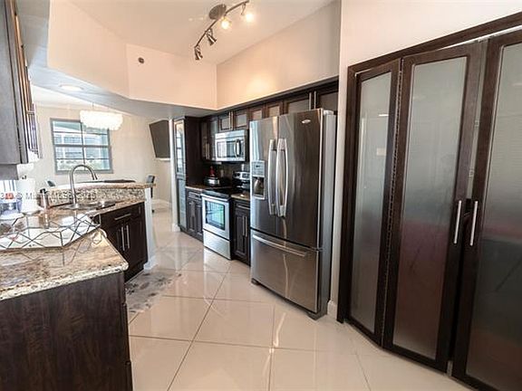 2nd image of 3255 NE 184th St APT 12507