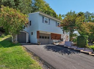 273 Pinehurst Ave, Rensselaer, NY 12144