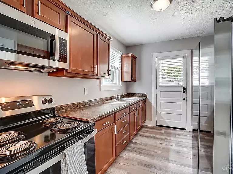 3479 Evanston Ave — Photo 19