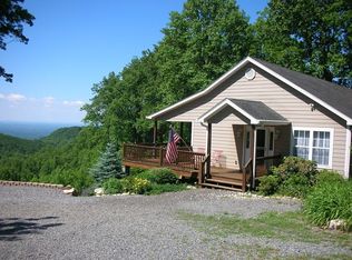422 Thunderhill Rd, Fancy Gap, VA 24328