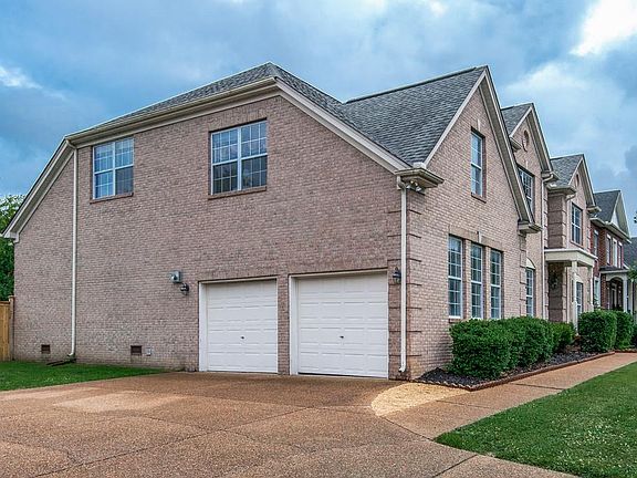 2nd image of 3186 Bush Dr
