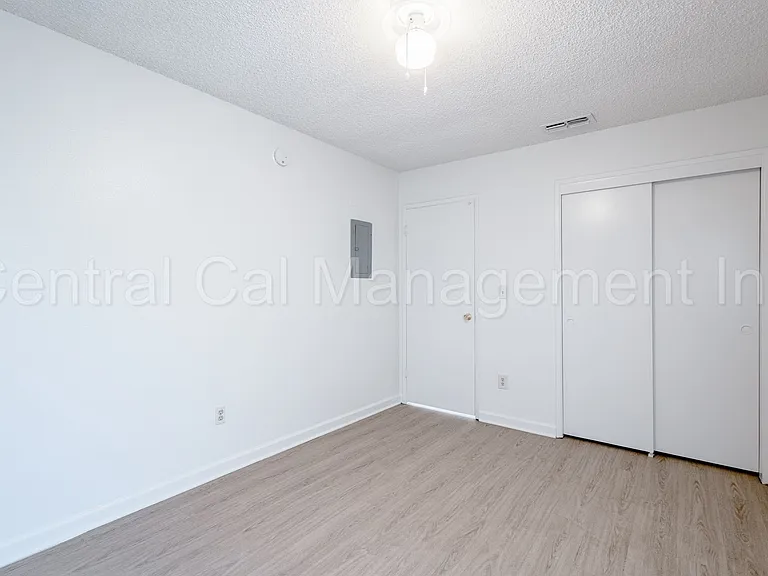 7901 S Laurelglen Blvd #A-D — Photo 20