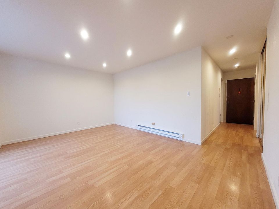 1st image of 2948 Diamond St #1