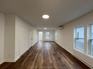 4876 Simcoe St #3, Niagara Falls, ON L2E1V9