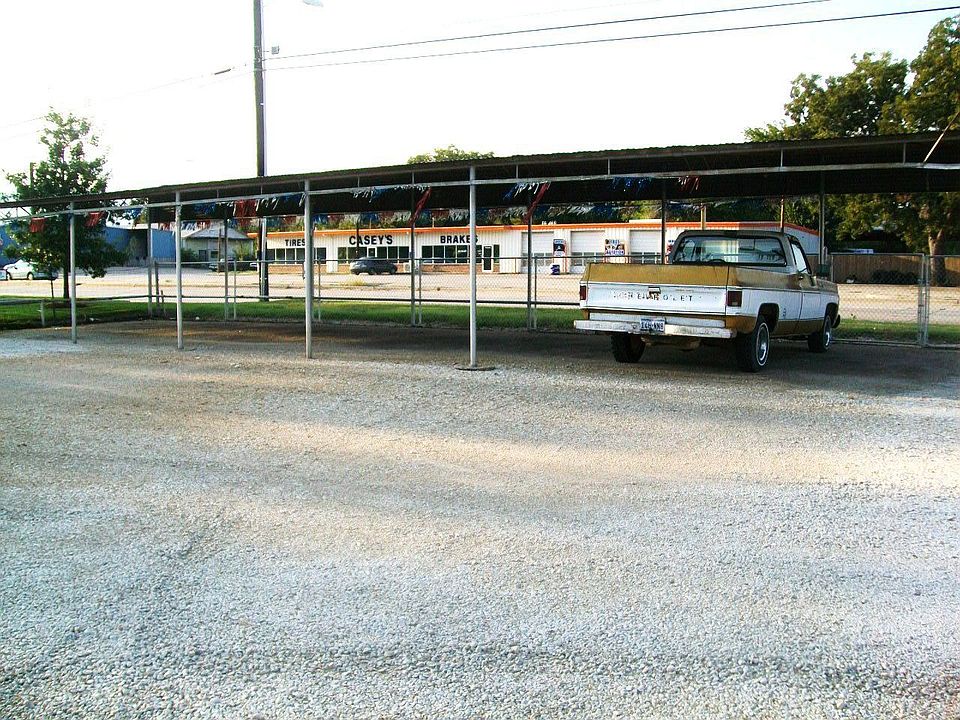 1st image of 800 W Highway 82
