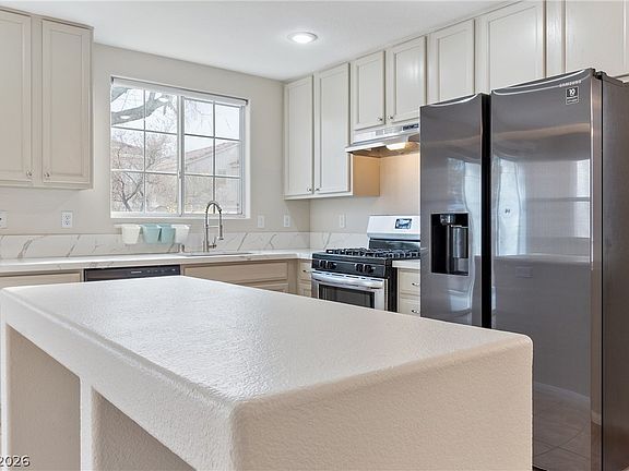 5th image of 3211 Sunrise Cove Ave