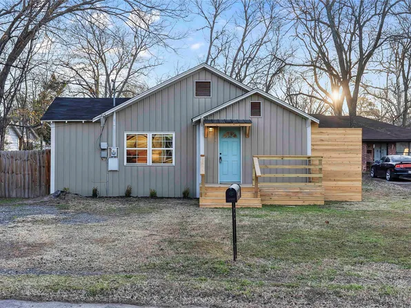 510 Hogg St, Mineola, TX 75773