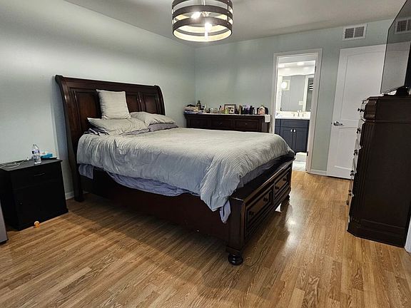 5th image of 4115 W 98th St APT C
