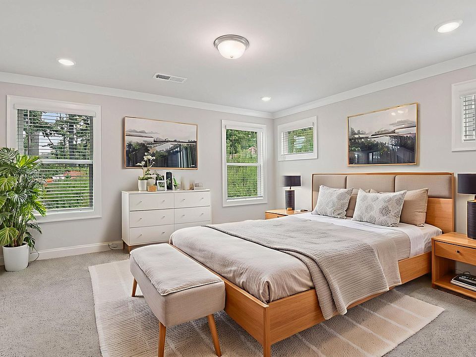 The Roswell floorplan with the Relaxed Transitional Linen interior package.