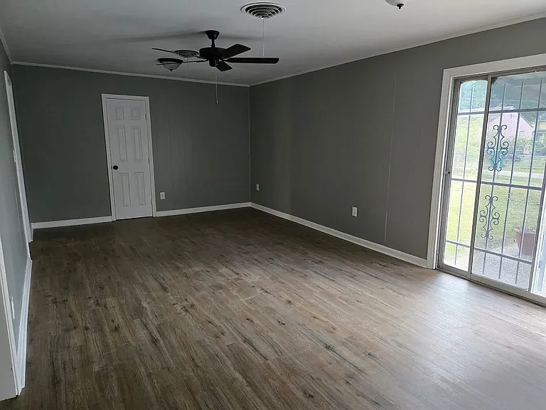 419 W Decatur Ave — Photo 23