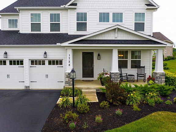 2nd image of 1728 Big Bluestem Way