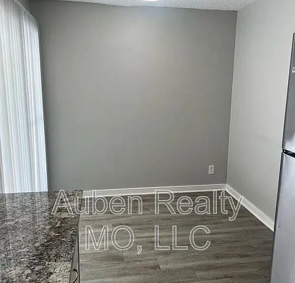 6135-6141 Farrow Ave #6135 FARROW AVE — Photo 6