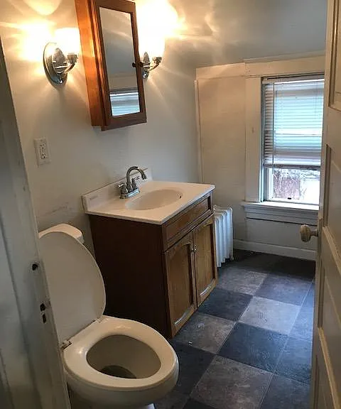 907 Washington St #D — Photo 8