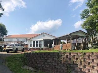 6898 Webster Rd, Cowen, WV 26206